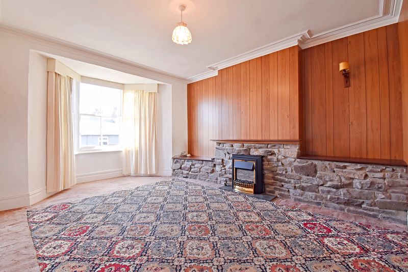 Sitting Room- click for photo gallery